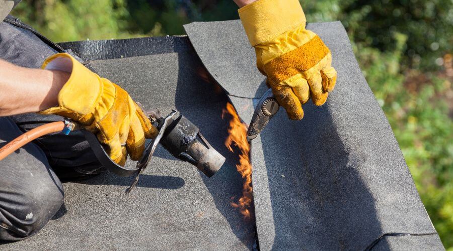 Expert Emergency Roof Repairs services in Halsey, NE